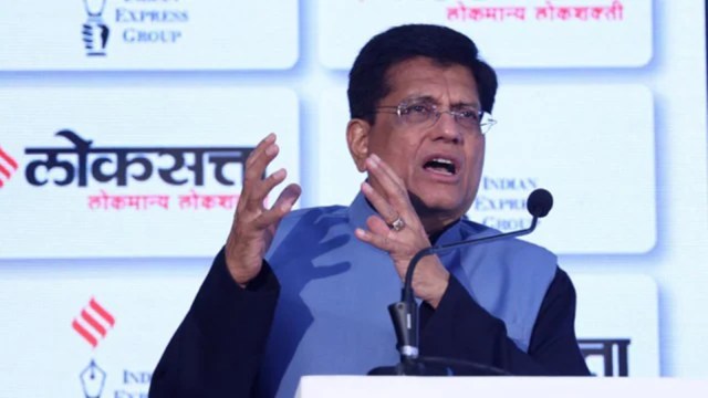 Shri Piyush Goyal in UP Trade Show